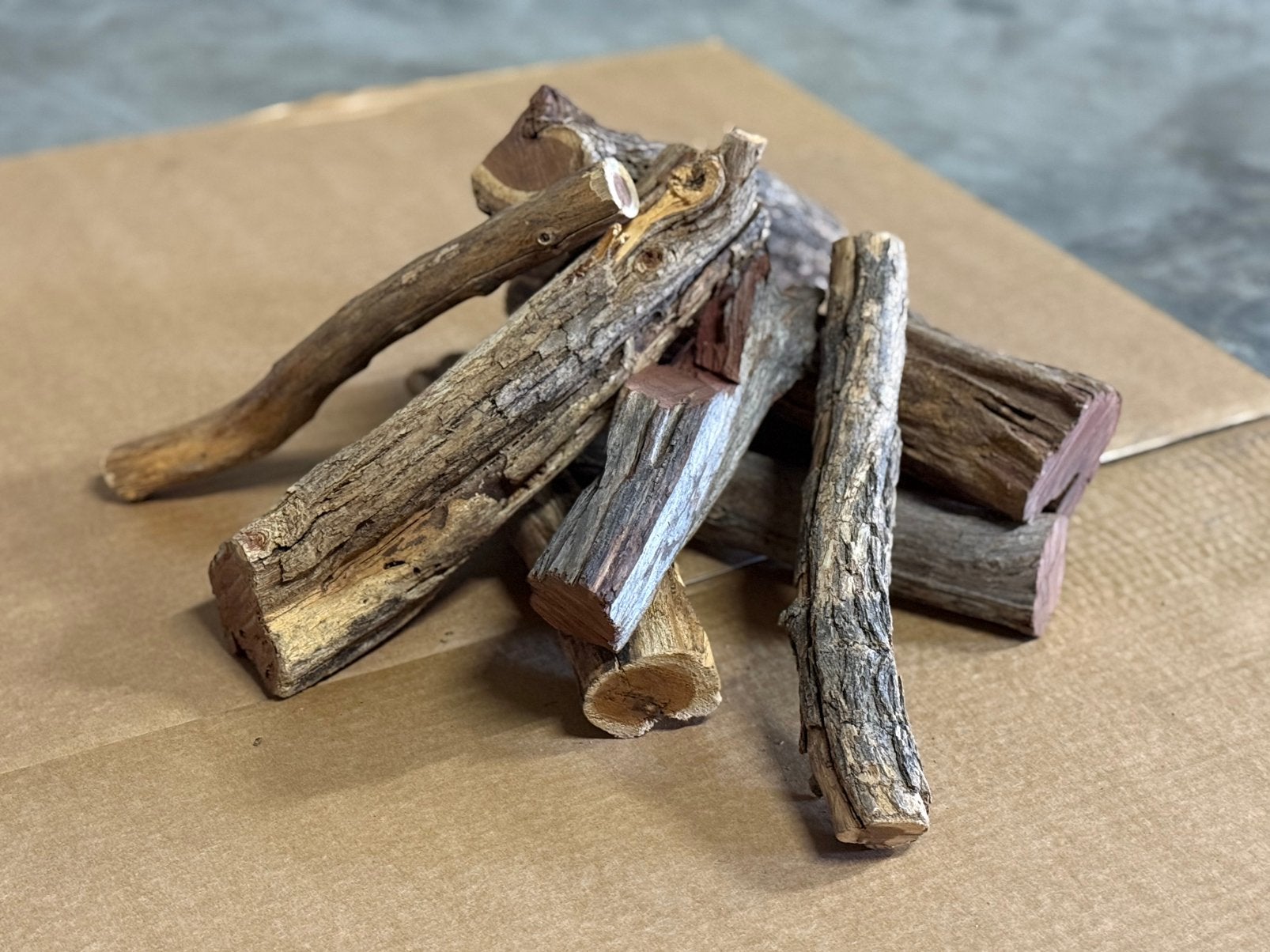 Sekelbos hout 20 kg per zak - 7 zakken €100, Ophalen, Nieuw