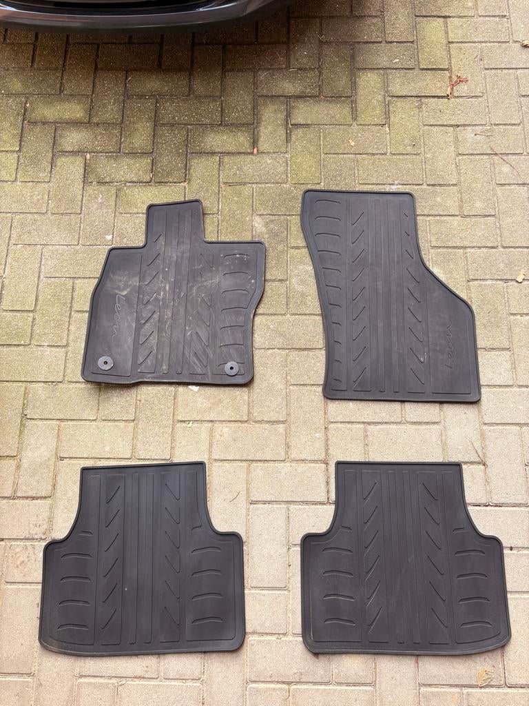 Rubberen automatten Seat Leon 4e generatie, Ophalen of Verzenden, Zo goed als nieuw