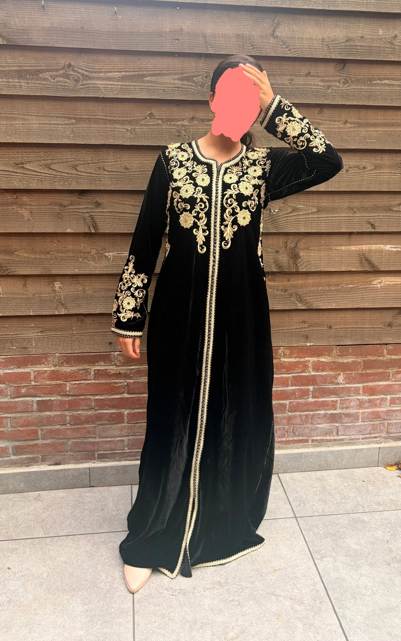 Prachtige Zwarte Kaftan met Gouden Borduurwerk, Zwart, Ophalen of Verzenden, Zo goed als nieuw, Maat 36 (S)