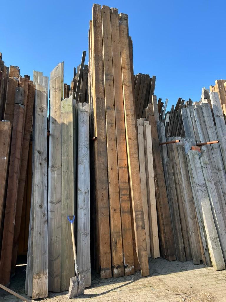 Gebruikte vuren balken kopmaat 10cmx200cm ( 5m lang ), Doe-het-zelf en Verbouw, Hout en Planken, Ophalen, Gebruikt, Balk, Overige houtsoorten