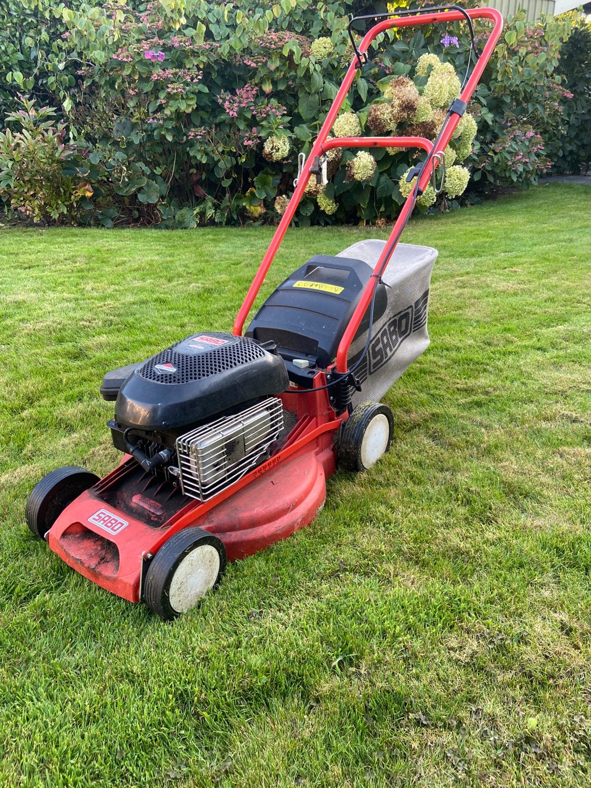 Sabo motor maaier, Gebruikt, Ophalen of Verzenden, 40 t/m 49 cm, Opvangzak