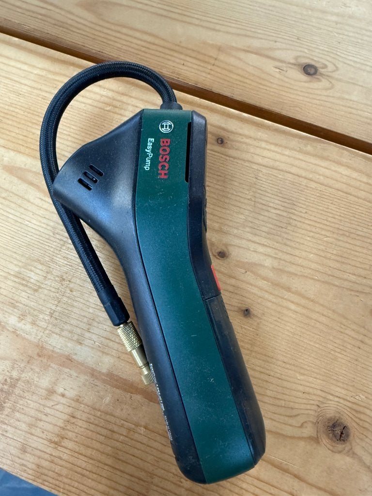 Bosch EasyPump – Elektrische luchtpomp – Zo goed als nieuw, Ophalen of Verzenden, Drukmeter, Zo goed als nieuw