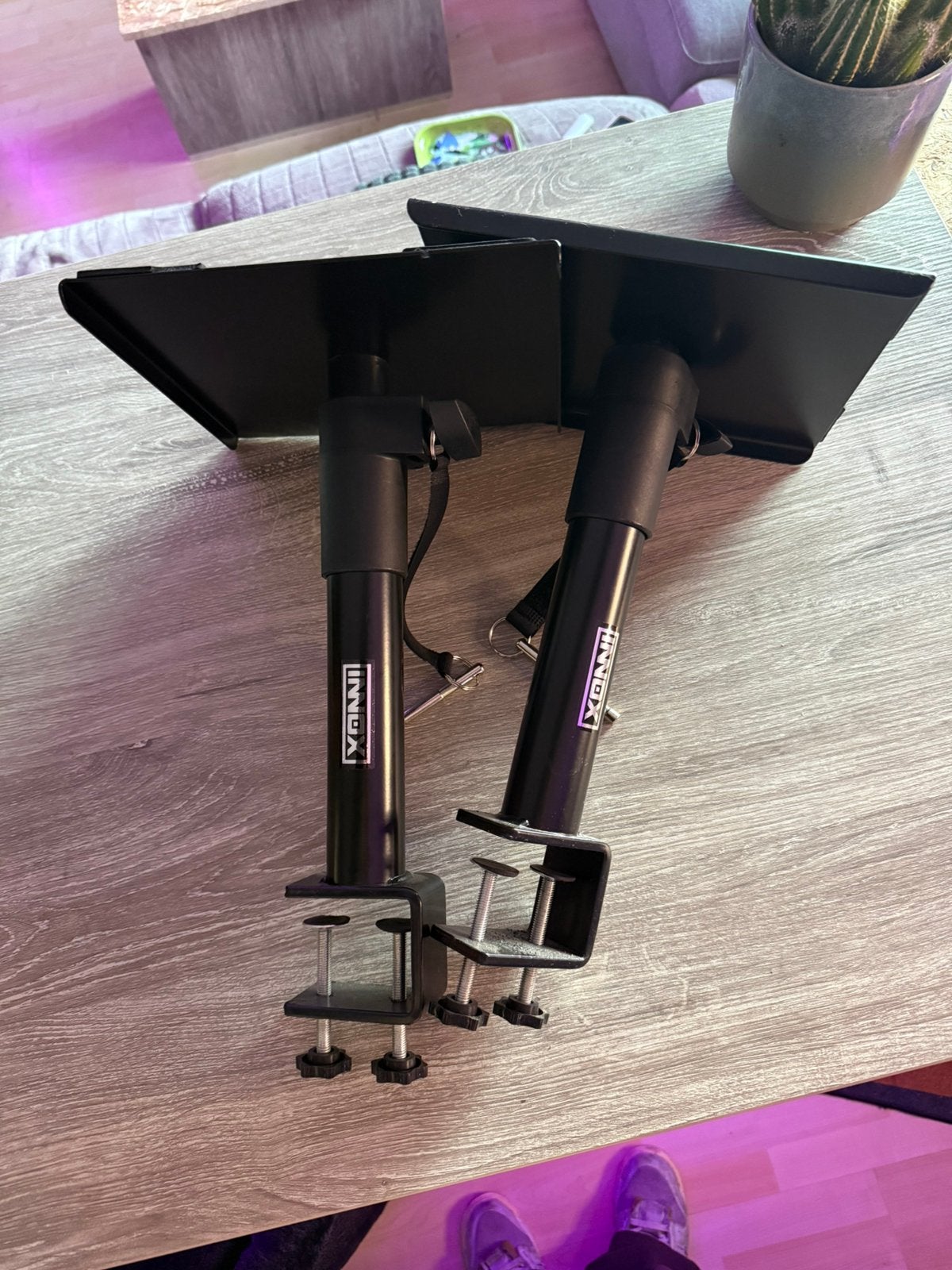 Innox monitor stand, Ophalen, Zo goed als nieuw