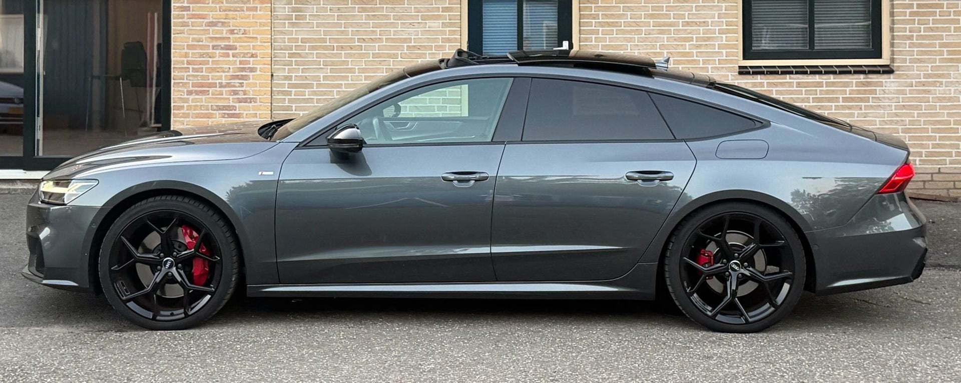 Audi A7 Sportback 55 TFSI e quattro Competition|PANO|RS|360, Gebruikt, 4 cilinders, Bedrijf, Automatische klimaatregeling