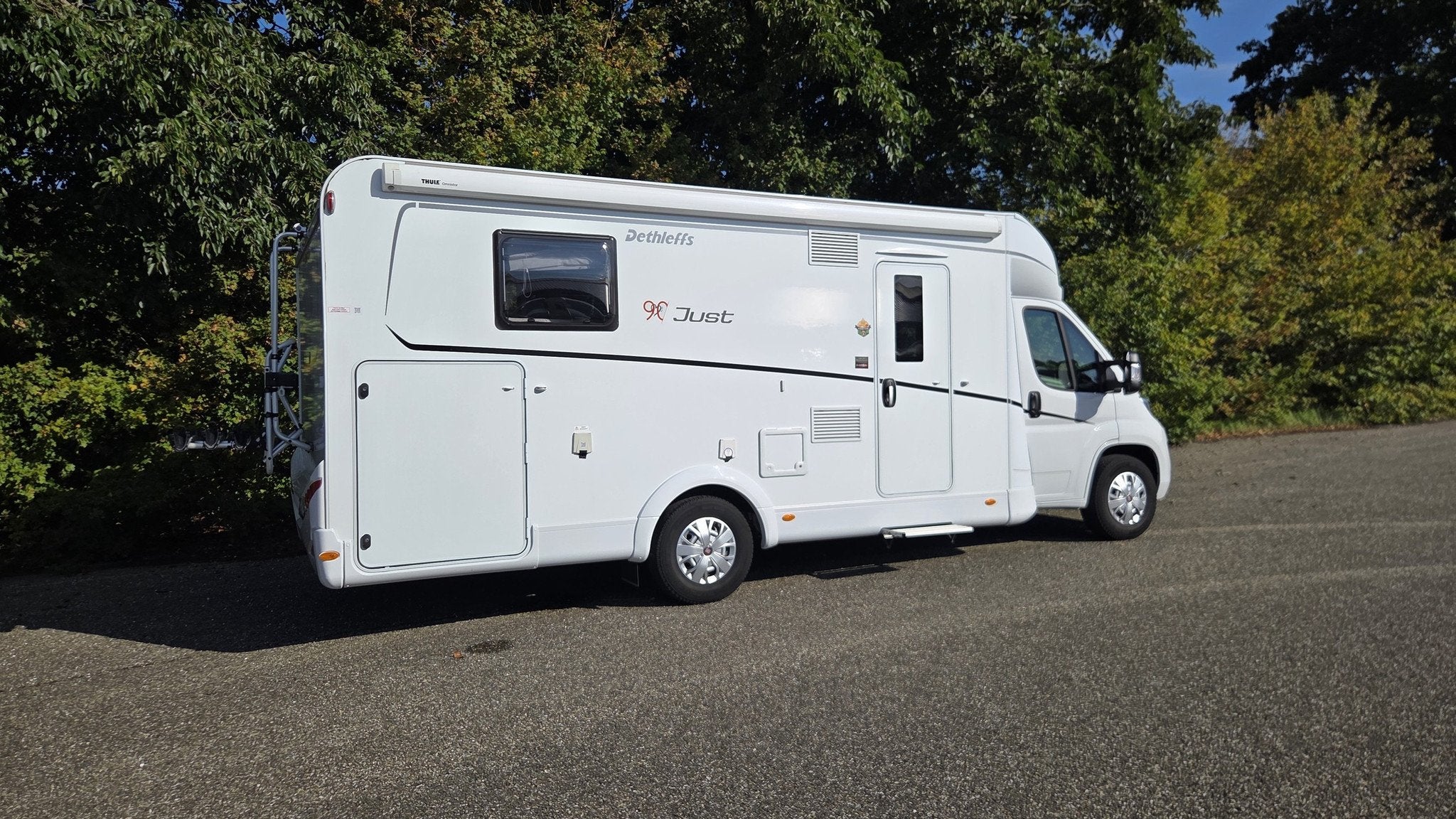 Dethleffs Just Camp T7052 DBM (bj 2022), Automaat, 7 tot 8 meter, Bedrijf, Diesel