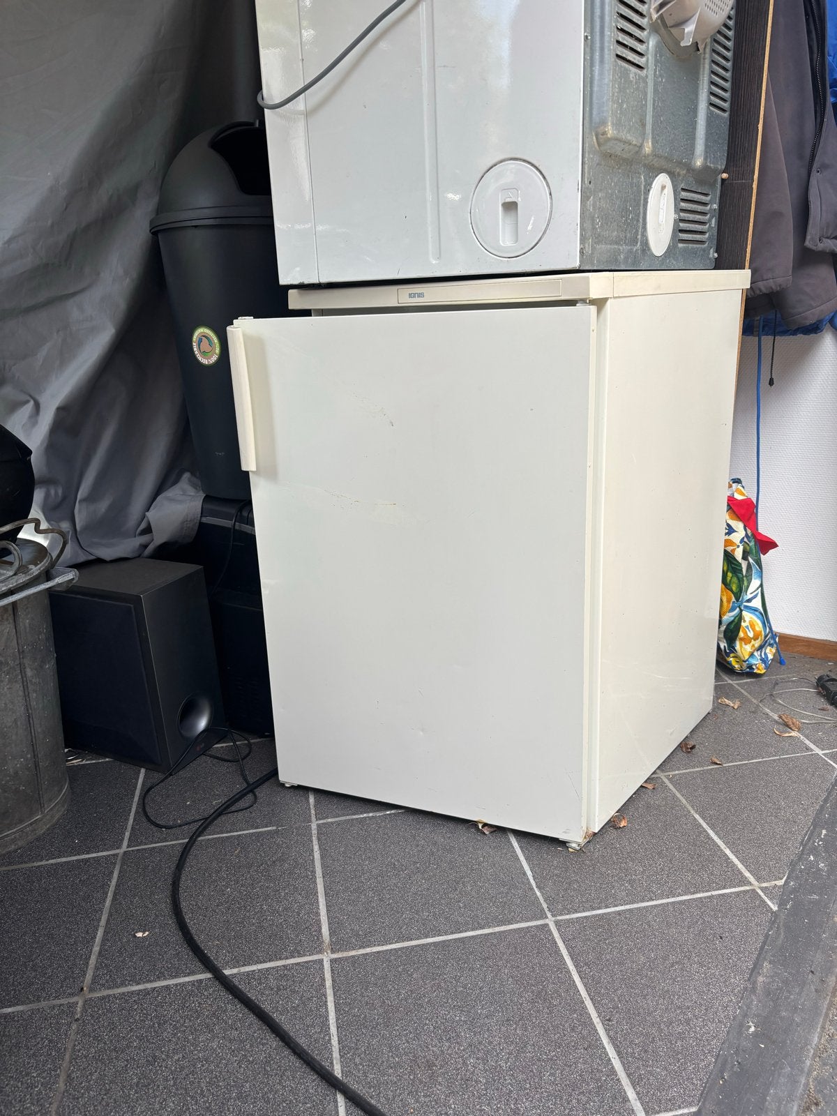 Te koop ignis koelkast met diepvries vak, Gebruikt, Minder dan 85 cm, Minder dan 60 cm, Vrijstaand