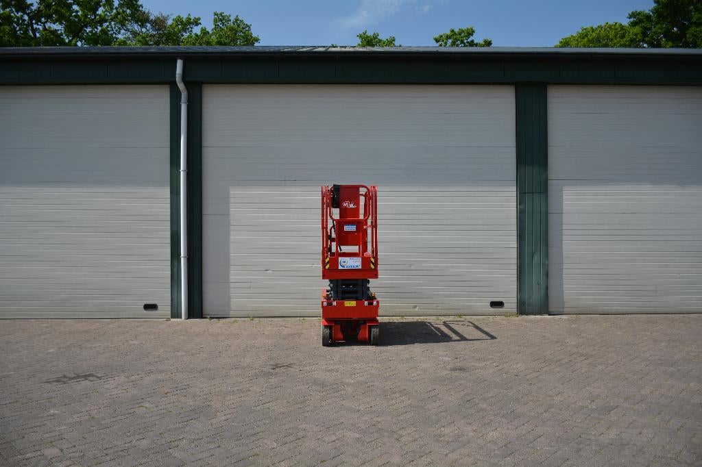 Magni schaarhoogwerker ES 0807 AC te koop, Zakelijke goederen, Machines en Bouw | Liften, Steigers en Ladders, Ophalen