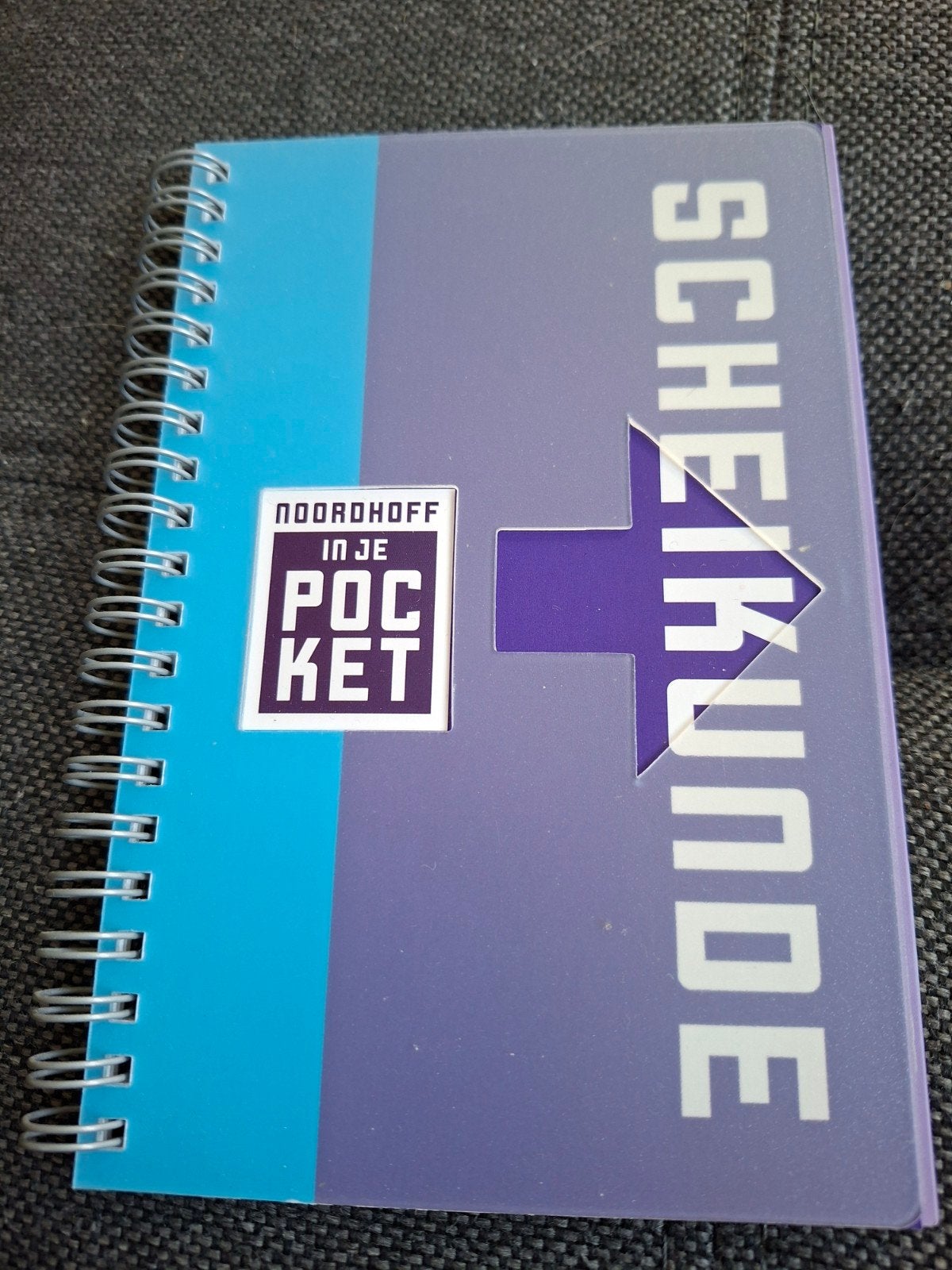 Noordhoff In Je Pocket Scheikunde - Samenvatting, Boeken, Ophalen of Verzenden, Zo goed als nieuw, Noordhoff Uitgevers, Beta