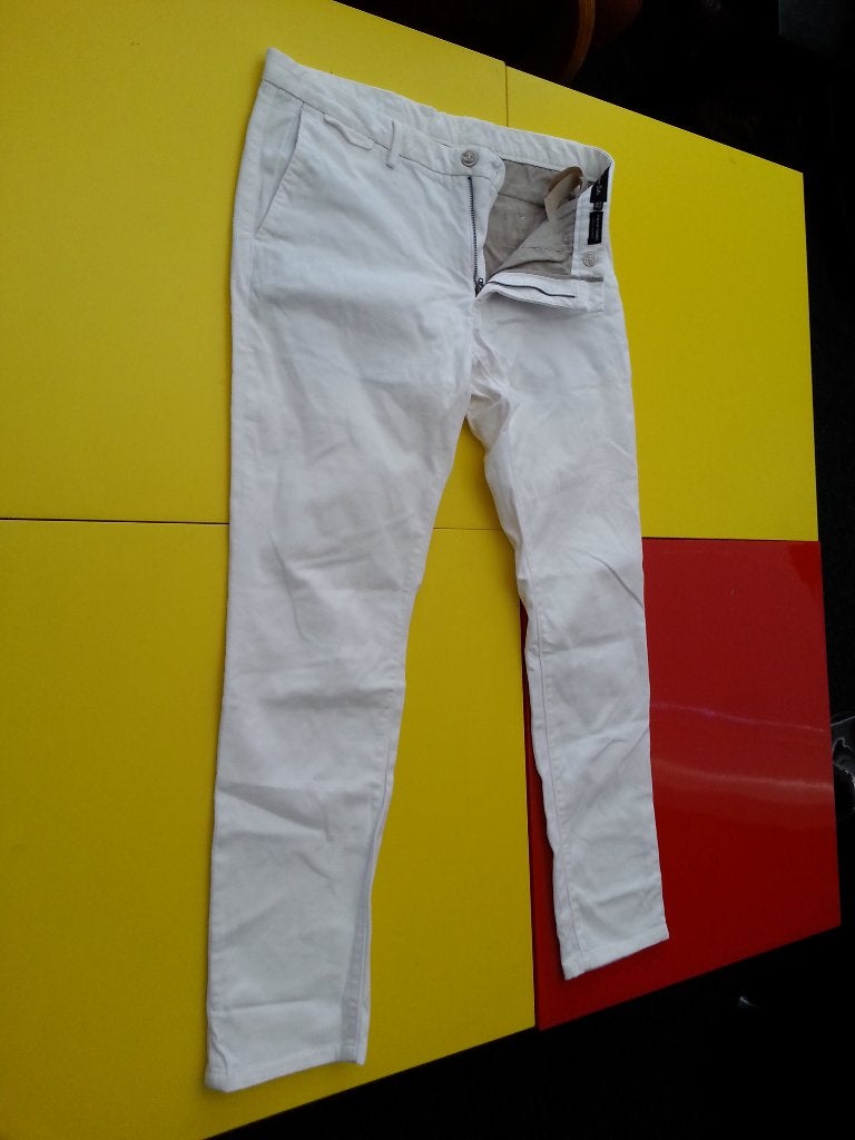 Nieuw Massimo Dutti broek met witte kleur maat 34, Kleding | Heren, Broeken en Pantalons, Nieuw, Massimo Dutti, Verzenden, Maat 48/50 (M)