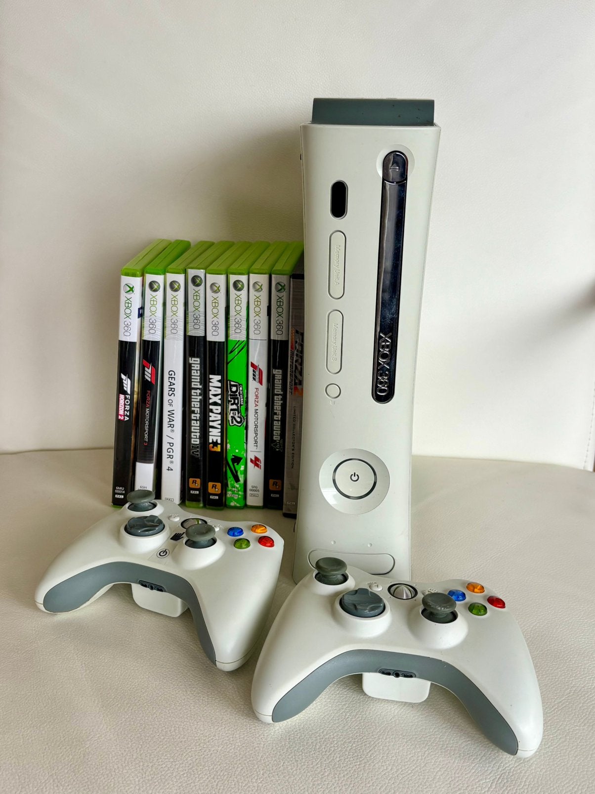 Xbox 360 incl 2 controllers en games, Spelcomputers en Games, Met 2 controllers, 360 Arcade of Core, Gebruikt, Met games