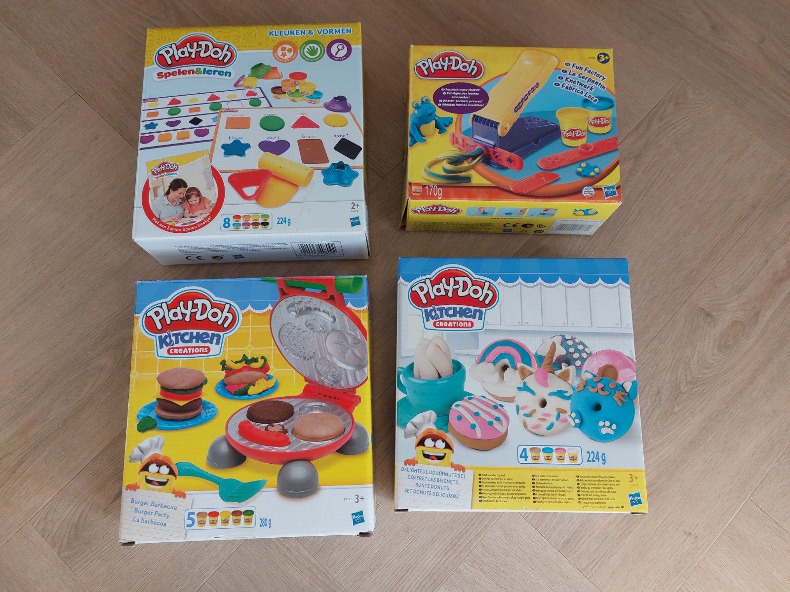 3 Setjes/doosjes van Play Doh, Ophalen of Verzenden, Gebruikt, Knutselen
