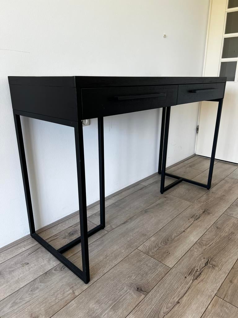 Dutchbone class haltafel (Oosterbeek/Zoetermeer), Ophalen, Zo goed als nieuw, 25 tot 50 cm, Rechthoekig