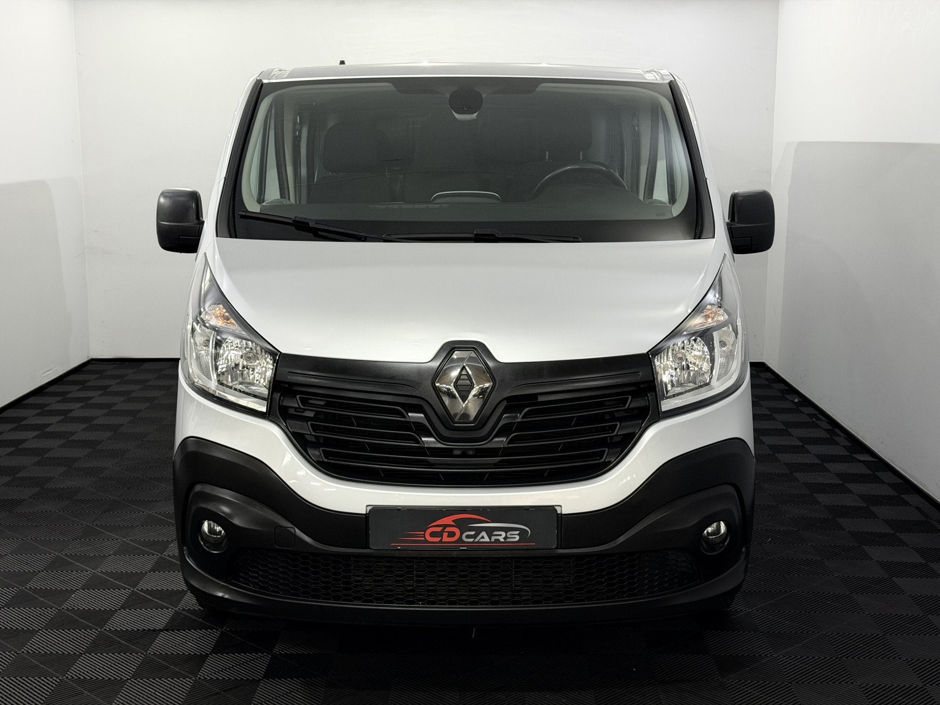 Renault Trafic 1.6 dCi T29 L2H1 Luxe Dubbel Cabine Camera, N, Voorwielaandrijving, Gebruikt, Euro 6, 4 cilinders