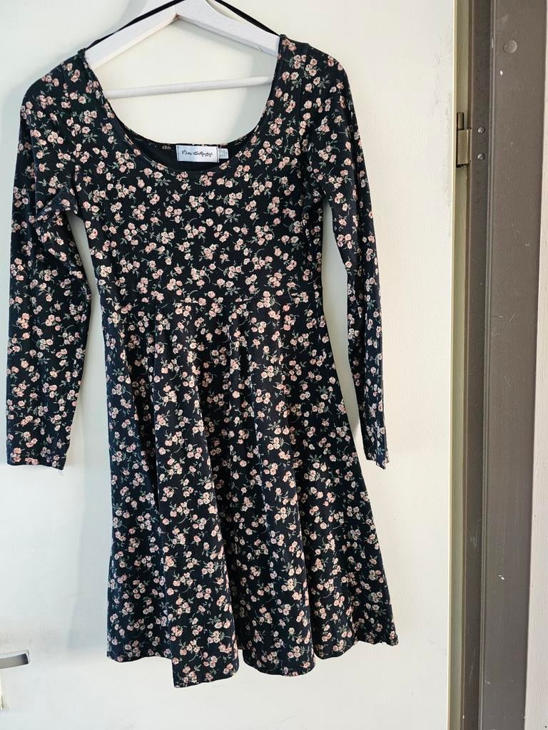 Miss Selfridge jurkje. M 36, Zwart, Ophalen of Verzenden, Maat 36 (S), Miss Selfridge