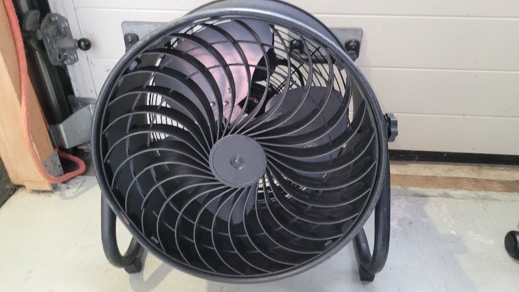 PROFESSIONELE VENTILATOR, Witgoed en Apparatuur, Ophalen, Gebruikt, RAADSHEERENHOEK 5D, Vloerventilator