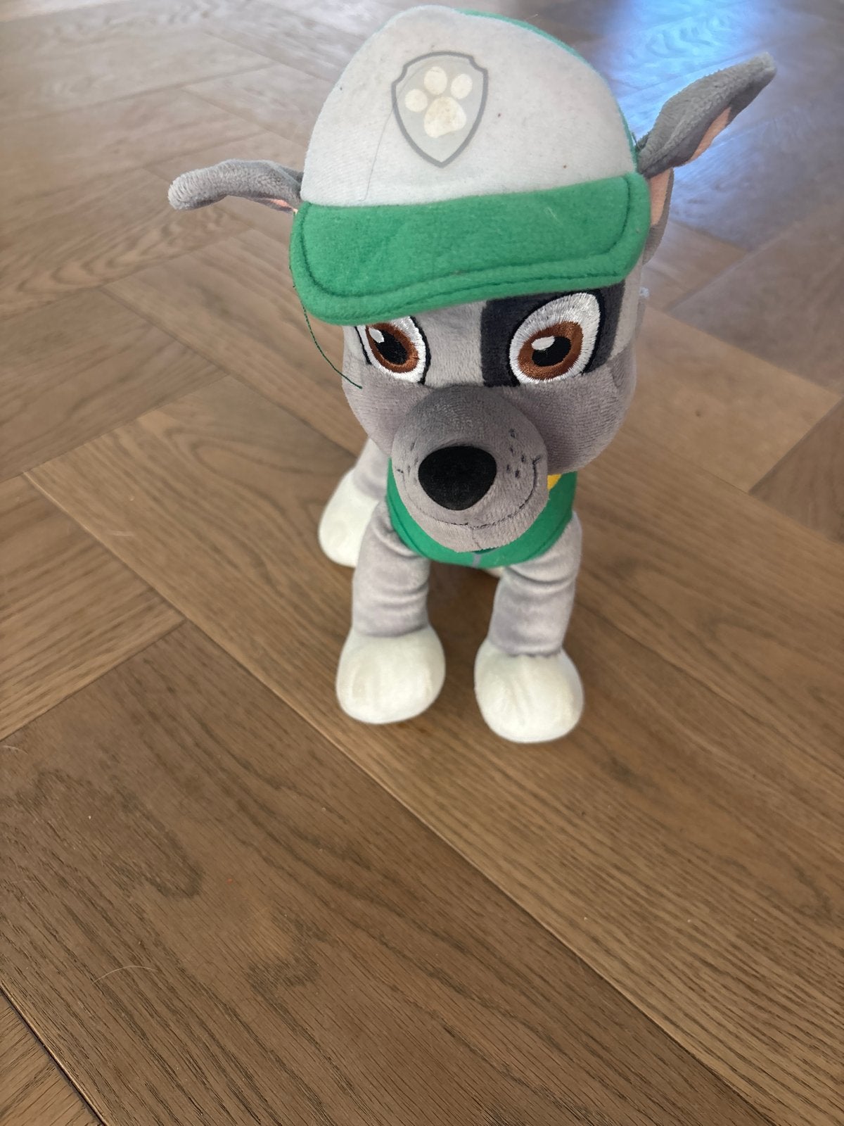 Paw Patrol Rocky knuffel - Zo goed als nieuw, Overige merken, Grijs, Zo goed als nieuw, Middelgroot (20 tot 80 cm)