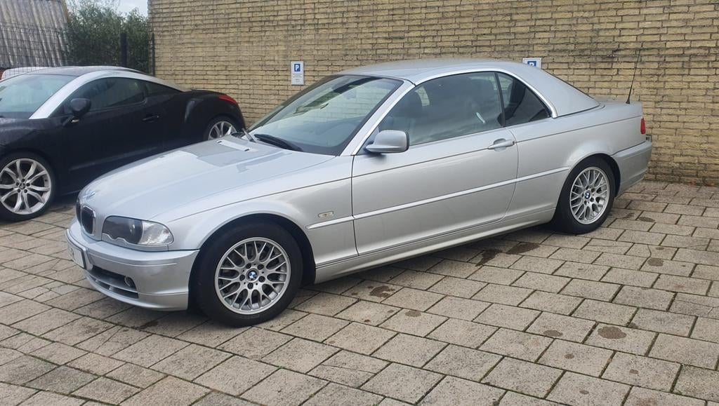 BMW E46  2.5 CI 323 Cabriolet AUT 2000 Grijs, Automaat, Achterwielaandrijving, Zwart, 2494 cc