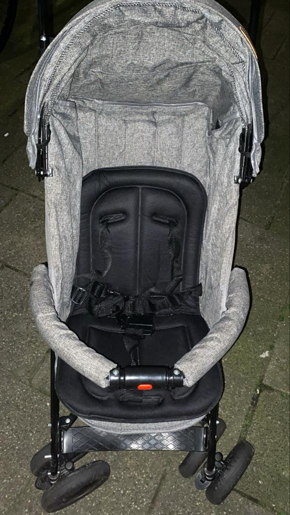 Kinder buggy - Ideaal voor wandelen of op vakantie, Ophalen, Gebruikt, Overige merken, Verstelbare rugleuning