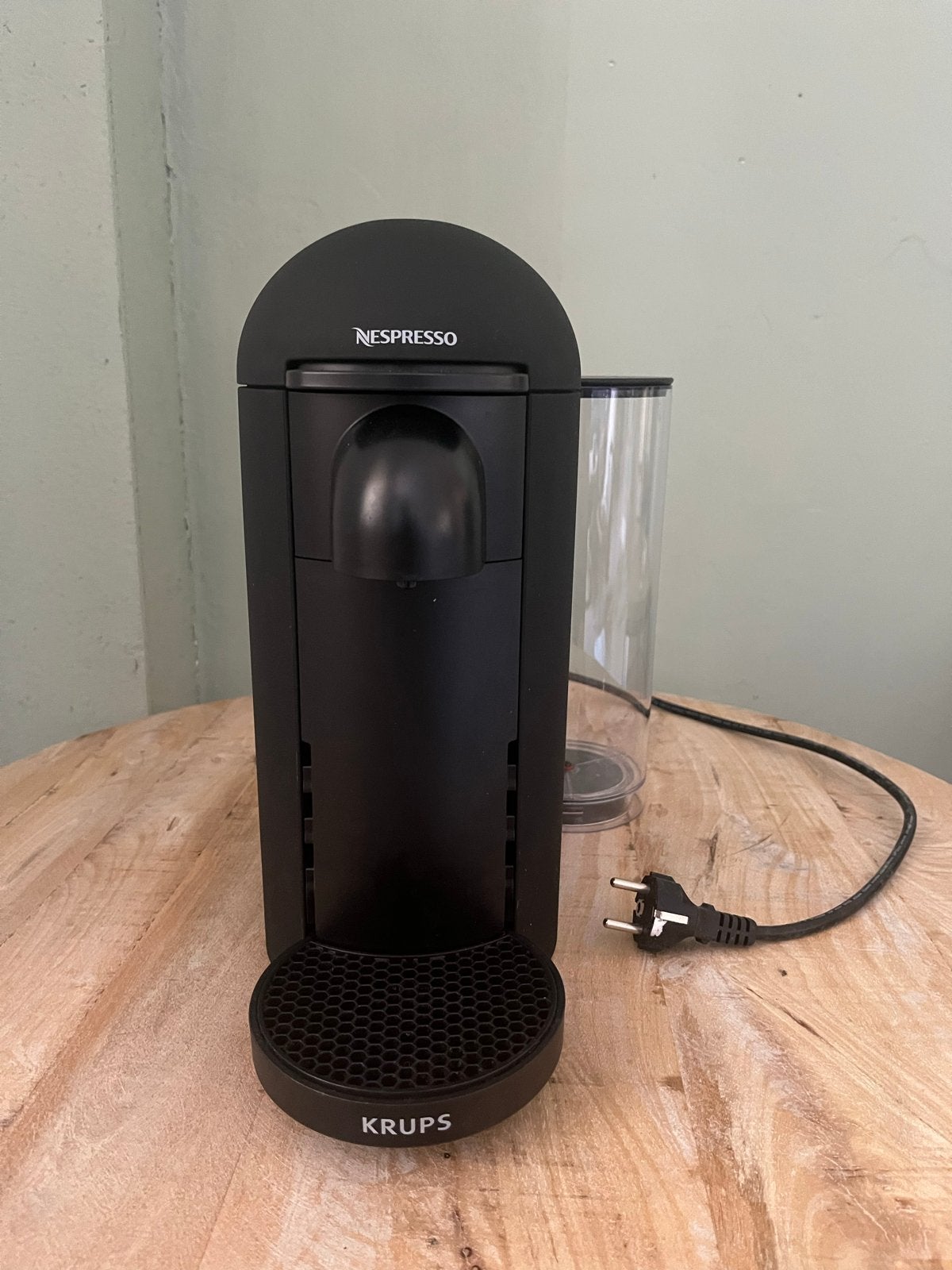 Nespresso Vertuo Plus Krups Koffiemachine Zwart, Ophalen, 10 kopjes of meer, Koffiemachine, Zo goed als nieuw