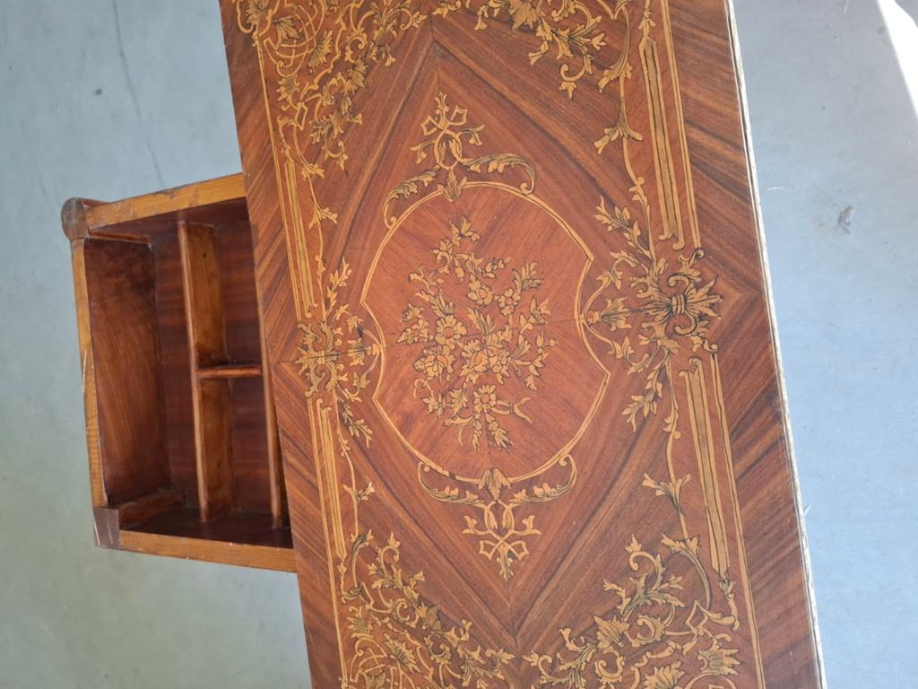 Antieke unieke gaming (poker) tafel, Ophalen