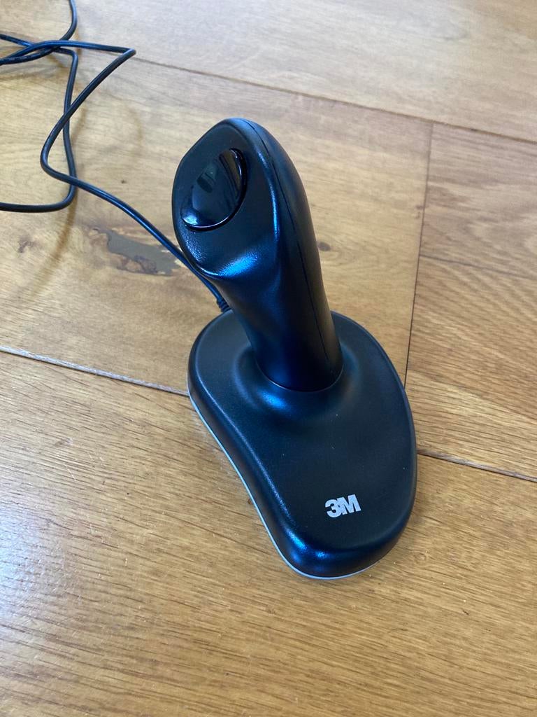 3M EM500GPS Ergonomische optische mouse (bedraad), Computers en Software, Muizen, Ophalen, Zo goed als nieuw, Rechtshandig