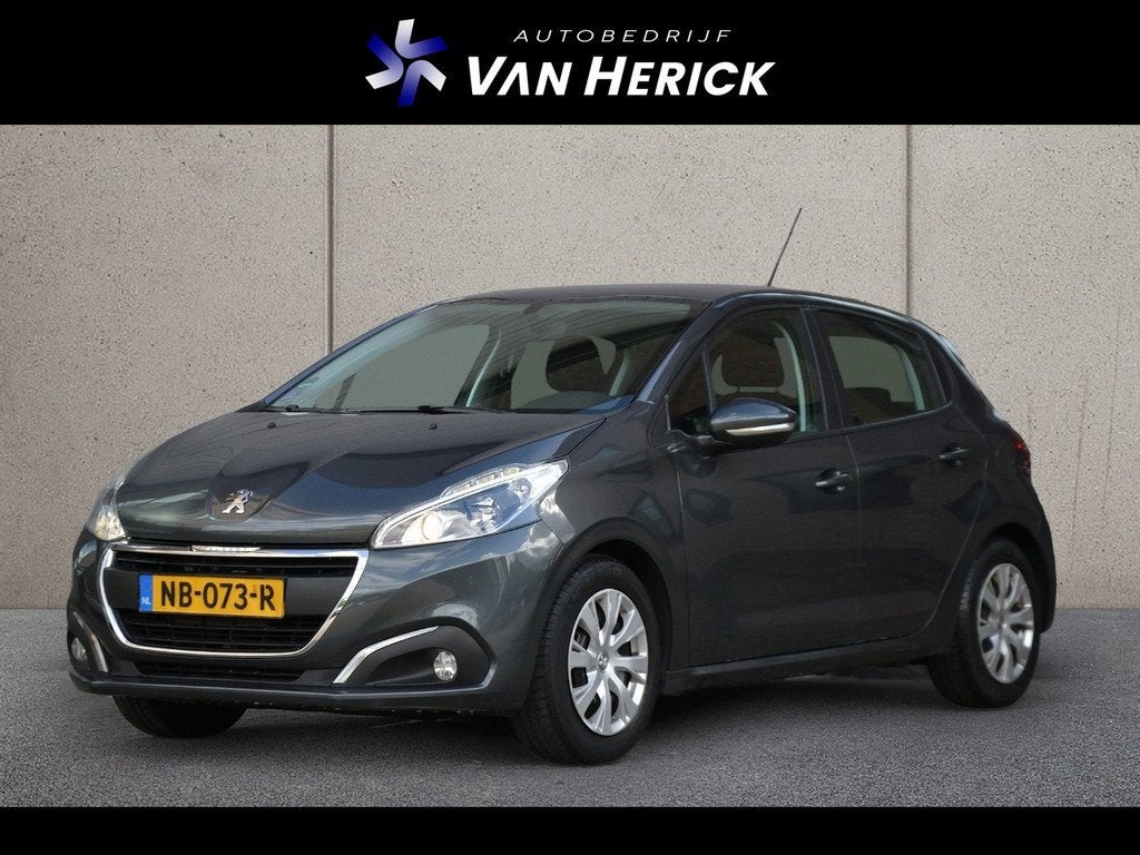 Peugeot 208 1.2 PureTech Blue Lion 5-Deurs 82PK | Bluetooth, Voorwielaandrijving, Stof, Gebruikt, 1199 cc