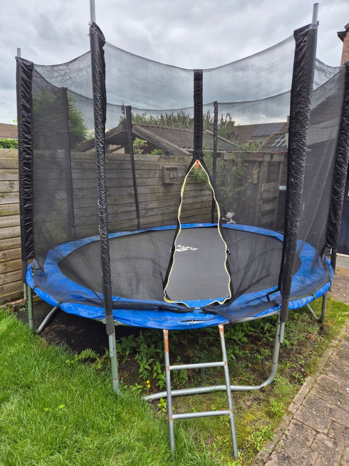Trampoline met veiligheidsnet, Ophalen, Gebruikt