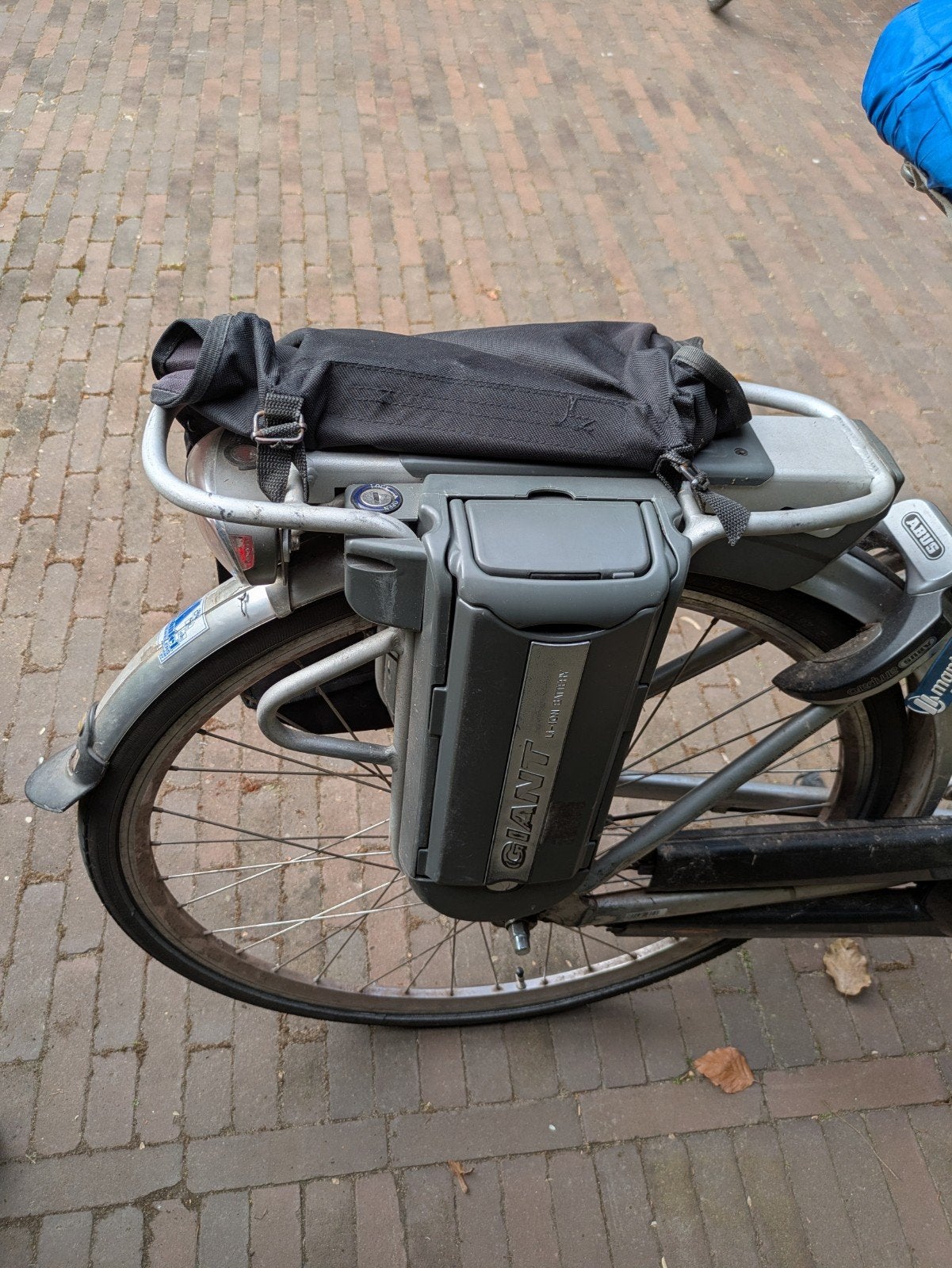 TE KOOP: GIANT TWIST GO DOUBLE (ELEKTRISCHE FIETS), Ophalen, Gebruikt