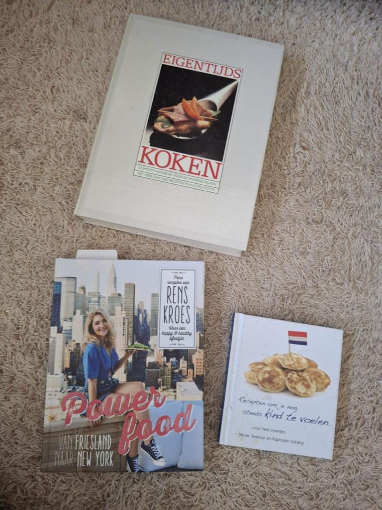 3 Kookboeken: Eigentijds Koken, Powerfood, Recepten Kind, Gelezen, Hoofdgerechten, Diverse auteurs, Ophalen of Verzenden
