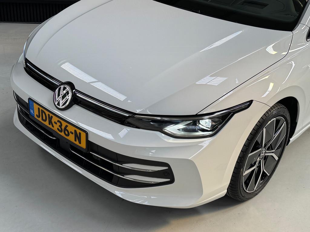 Volkswagen GOLF 1.5 eTSI 50 Edition | Pano | Massage | IQ, Stof, 4 cilinders, 150 pk, Wit