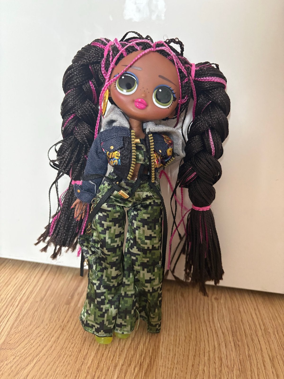 L.O.L. Surprise! O.M.G. Remix Doll Honeylicious, Ophalen of Verzenden, Zo goed als nieuw, Overige typen