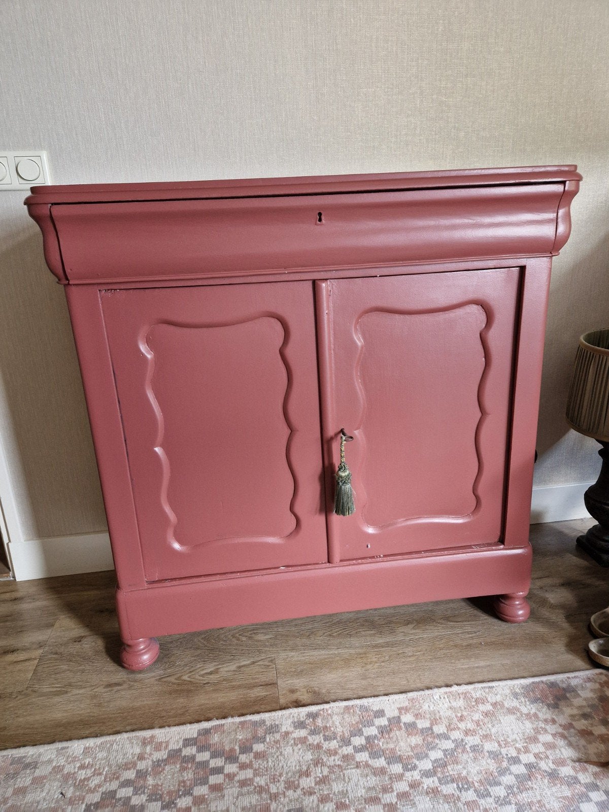 Mooi oud roze / oud rood kastje, Huis en Inrichting, Kasten | Dressoirs, Ophalen of Verzenden, Zo goed als nieuw, 25 tot 50 cm