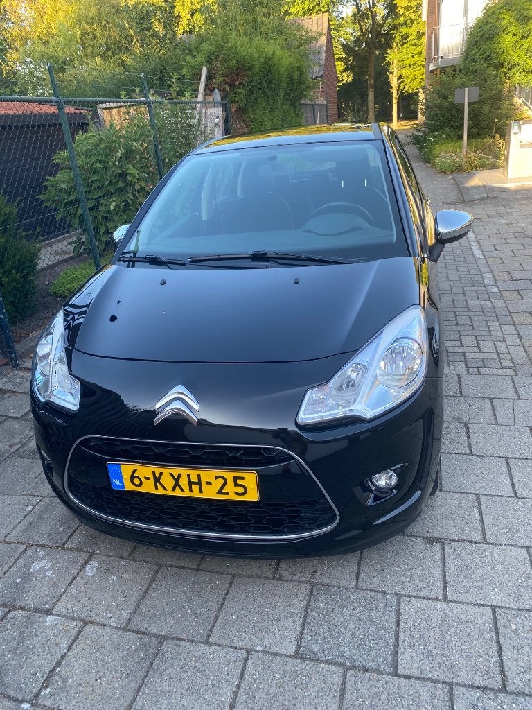 Citroën C3 1.2 VTI 60KW/82PK 2013 Zwart, Auto's, Citroën, Voorwielaandrijving, Stof, 40 €/maand, Zwart