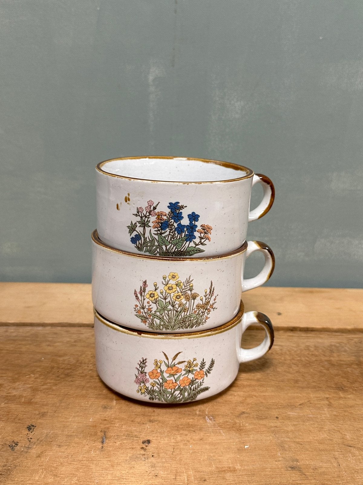 Vintage soepkommen floral 1970 botanical brutalist set/3, Ophalen of Verzenden, Zo goed als nieuw, Overige stijlen, Kom(men)