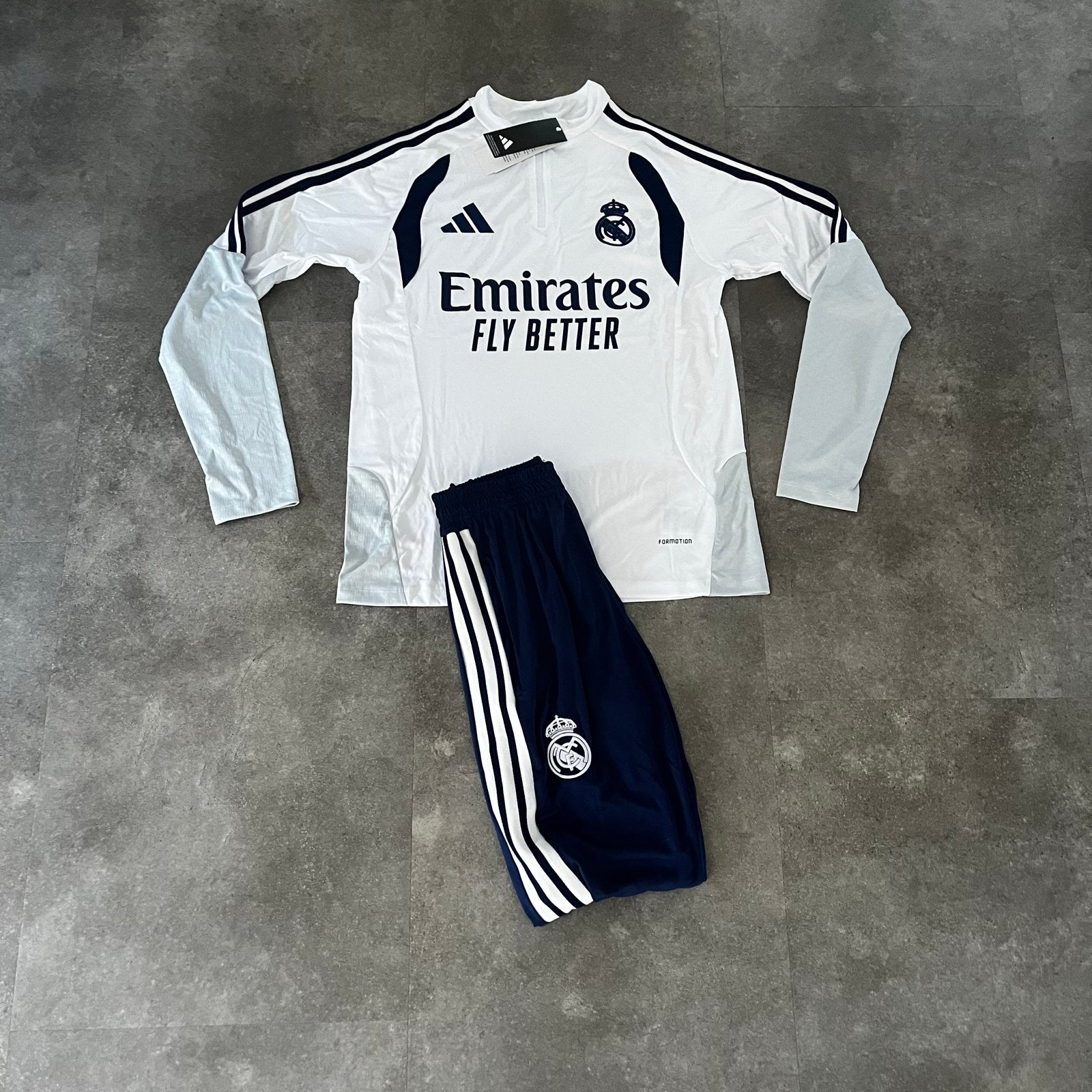 Real Madrid Trainingspak - Zo goed als nieuw, Wit, Nieuw, Overige maten, Ophalen of Verzenden