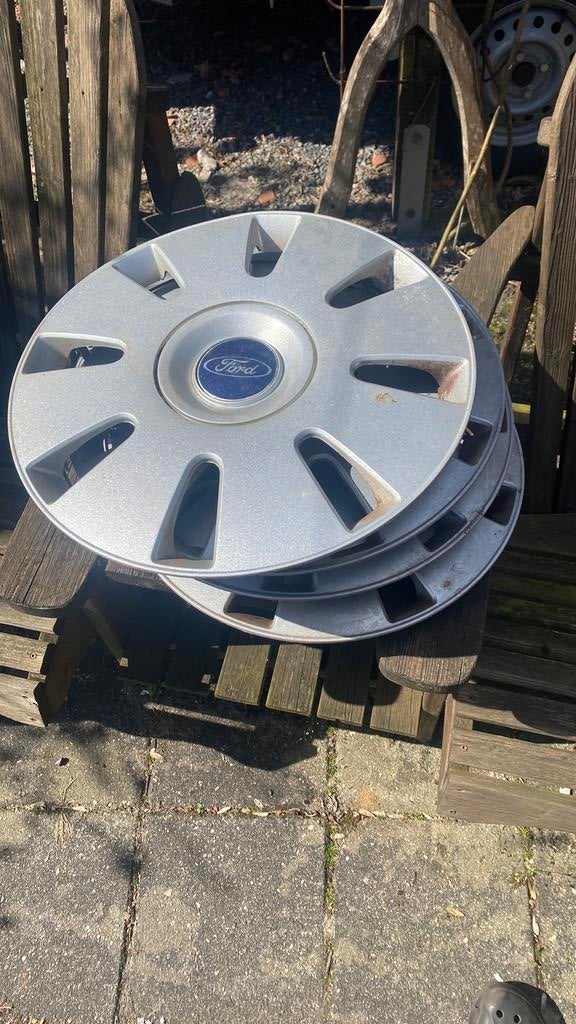 Set van 4 wieldoppen Ford, R16  3m51-1000-d, Ophalen, Zo goed als nieuw