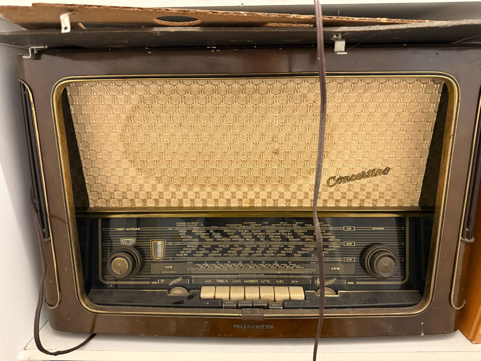 Vintage Telefunken Concertino radio - Werkt nog!, Ophalen, Gebruikt, Radio