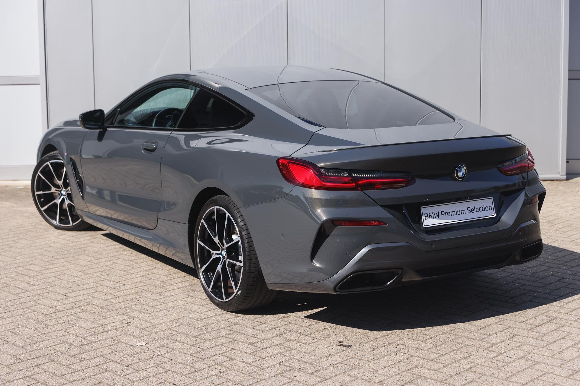 BMW 8 Serie 840i High Executive M Sport Automaat / Comfortst, Auto's, Dealer onderhouden, Achterwielaandrijving, Gebruikt, Met garantie (alle)