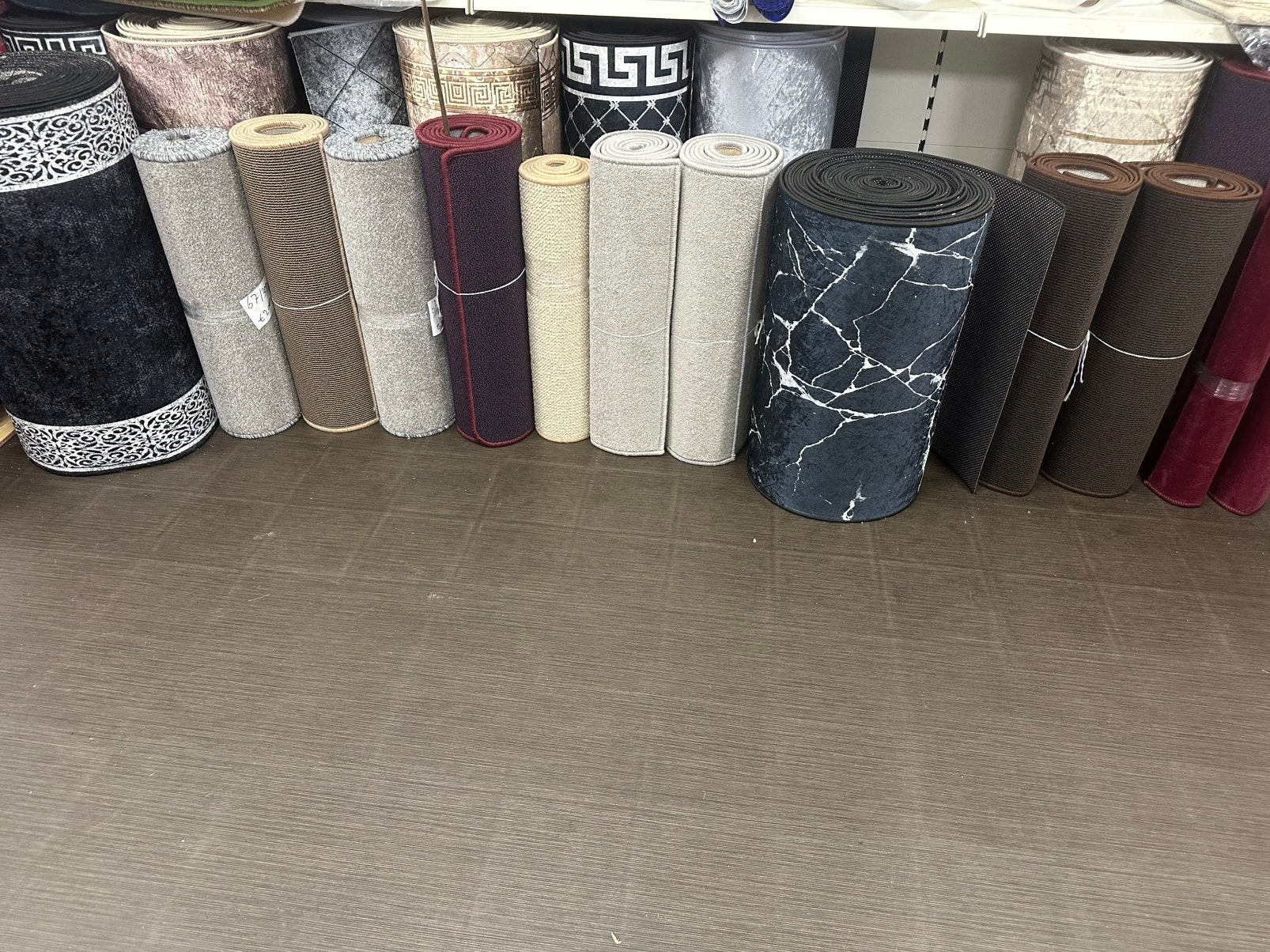 Lopers per meters vanaf. €8; vanaf, Ophalen, 200 cm of meer, 50 tot 100 cm, Zo goed als nieuw