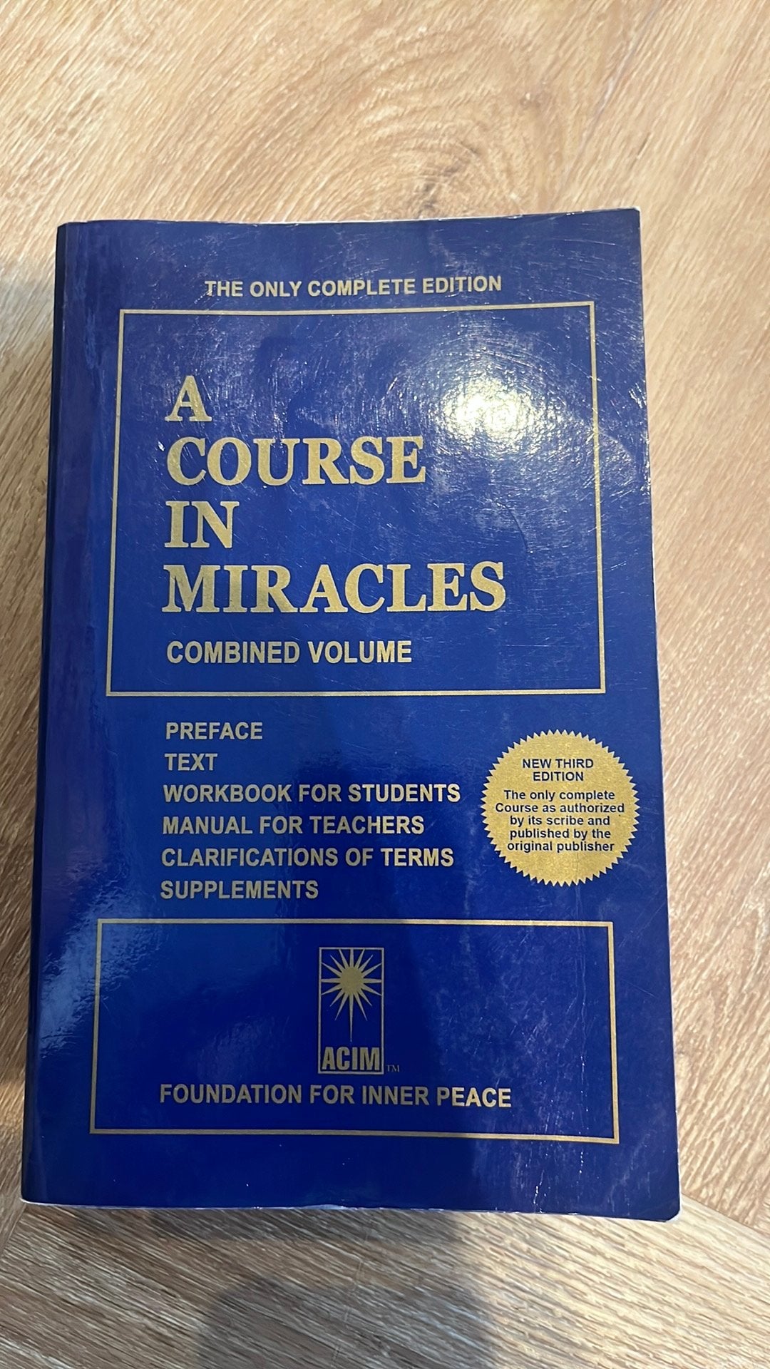 A course in miracles boek, Ophalen of Verzenden, Zo goed als nieuw, Overige uitgevers, Engels