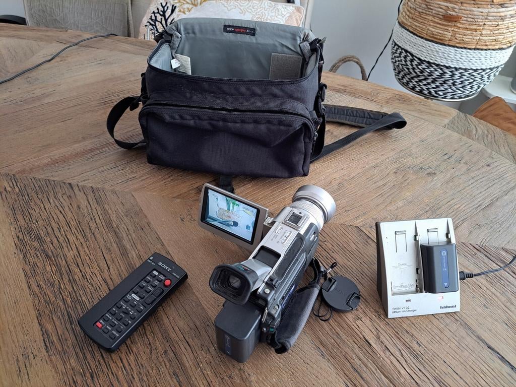Sony digital handycam DCR-TRV20E miniDV set + draagtas+ ab, Gebruikt, 20x of meer, Ophalen of Verzenden, Sony