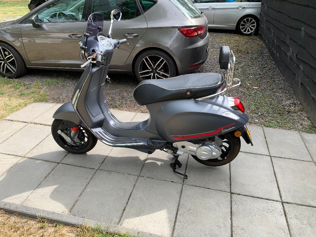 VESPA SPRINT 1E EIG NIEUW MODEL 1140 KM NIEUWSTAAT 12-2024, Maximaal 45 km/u, Nieuw, Vespa S, Ophalen of Verzenden