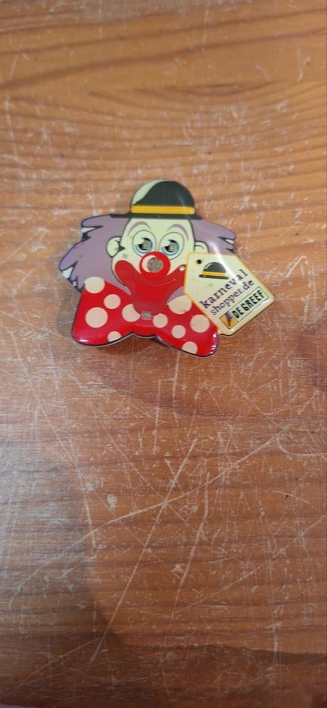 De greef stiphout helmond carnaval speldje (25424), Verzamelen, Speldjes, Pins en Buttons, ., Ophalen of Verzenden, Zo goed als nieuw