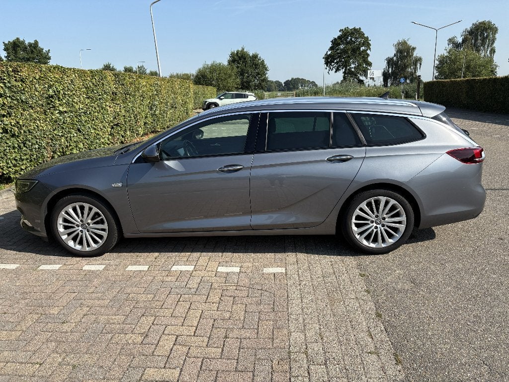 Opel Insignia. Sports Tourer 1.5 turbo Innovation. Trekhaak, Auto's, Opel, Voorwielaandrijving, Euro 6, 4 cilinders, Leder en Stof