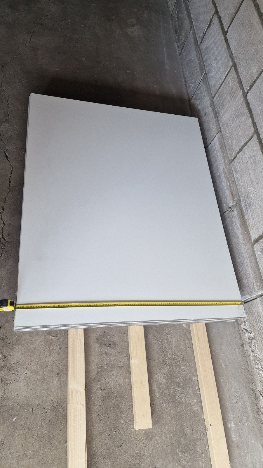 Trespa platen 105 cm x 135 cm x 10 mm 50euro, Doe-het-zelf en Verbouw, Platen en Panelen, Ophalen