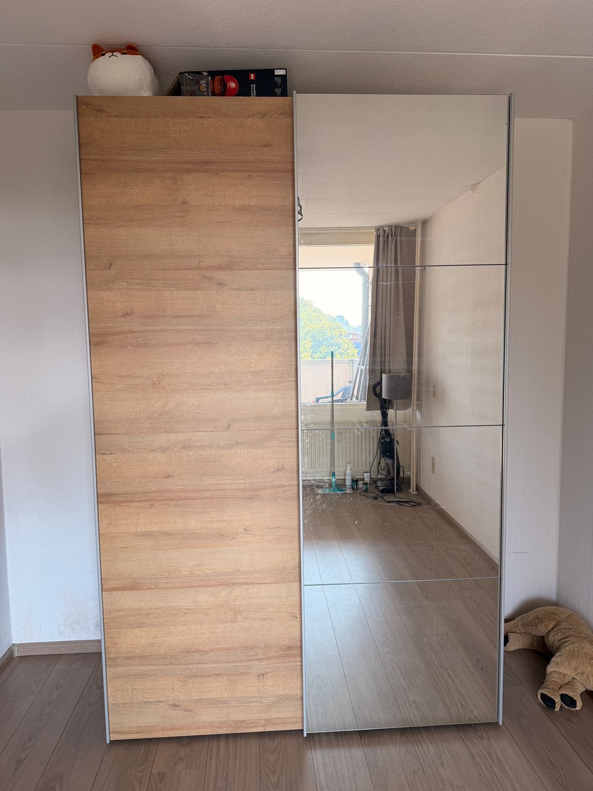 Grote kledingskast, Huis en Inrichting, Kasten | Kledingkasten, Ophalen, Zo goed als nieuw, 25 tot 50 cm, Minder dan 100 cm