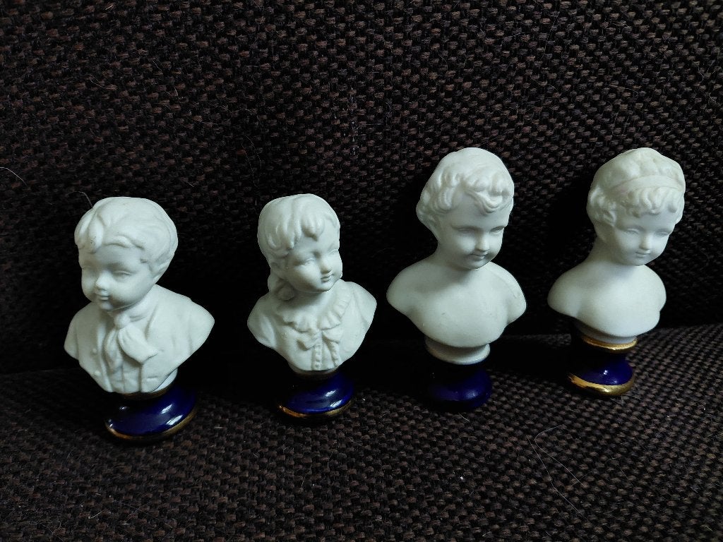 4 porseleinen capodimonte beeldjes, Ophalen of Verzenden