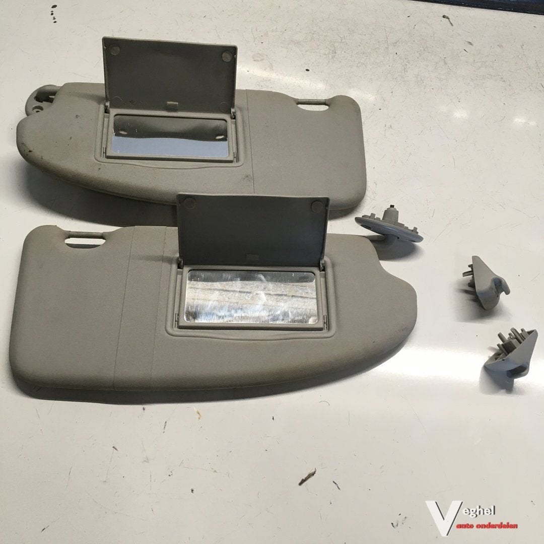 Ford Focus Station 1.8 2007 Wagennr 2500024  Zonnekleppen se, Gebruikt, -, -, Ophalen of Verzenden