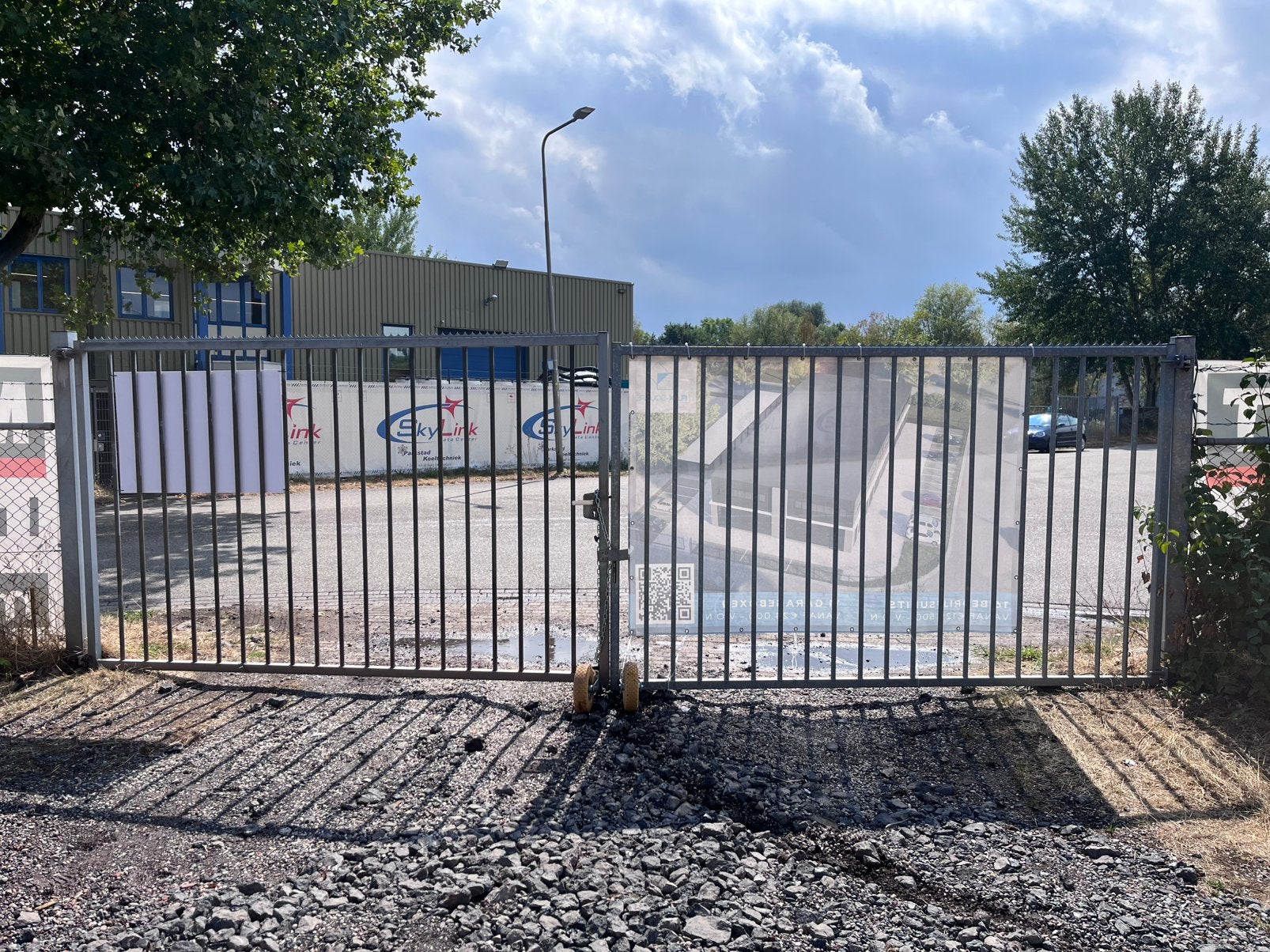 Dubbele poort, Ophalen, Gebruikt, IJzer, Met poort