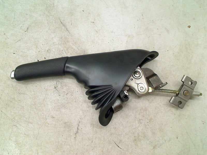 Handremhendel Abarth 500/595/695 (2008-08/..), Auto-onderdelen, Stellantis N.V., Gebruikt, Webaccessibility@stellantis.com, Taurusavenue 1, Hoofddorp 2132 LS, , Nederland